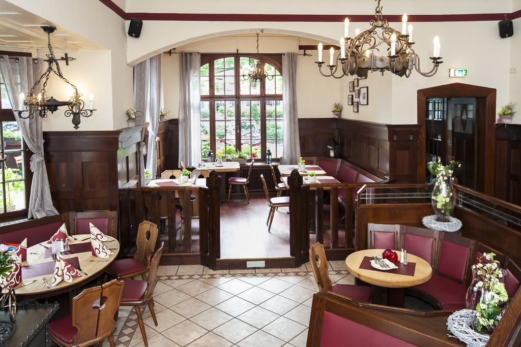 Brauhaus Manforter Hof Leverkusen Exterior photo